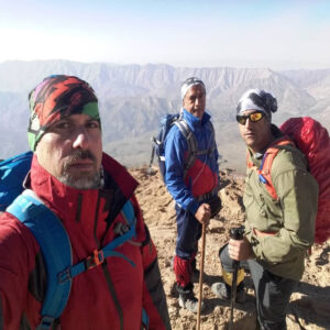 صعود جمعی از کارکنان هلدینگ رایزکو به قله دماوند