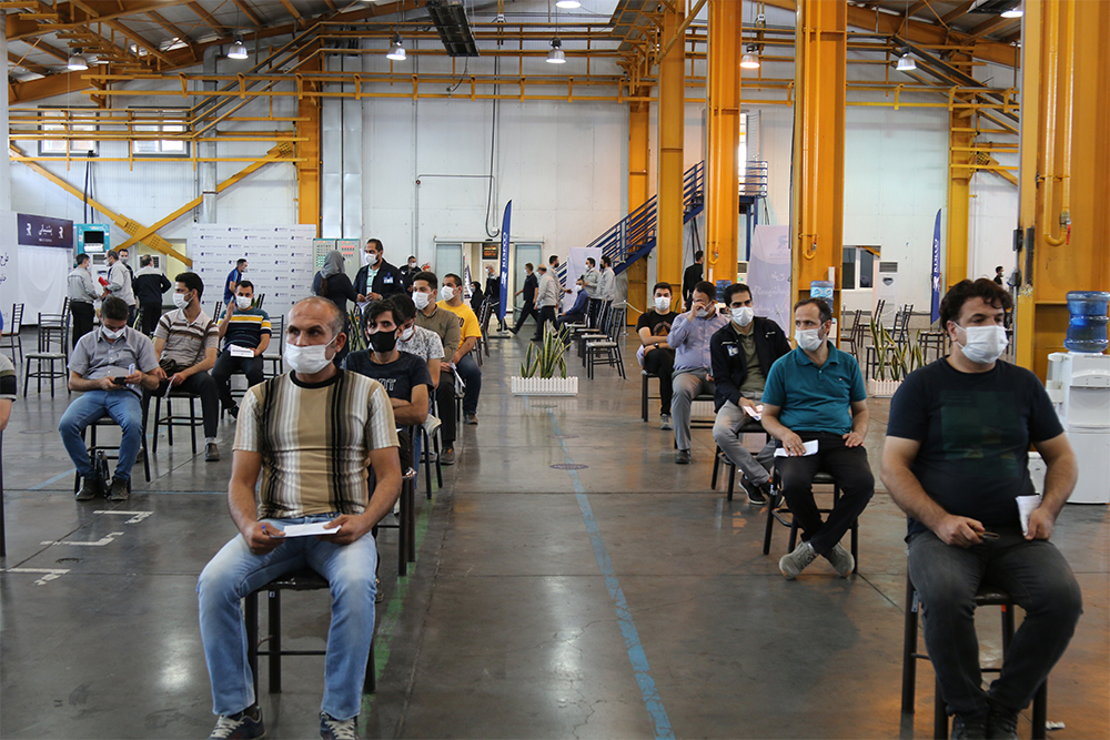 واکسیناسیون سراسری کارکنان شرکت‌های منطقه صنعتی صفادشت به همت هلدینگ رایزکو