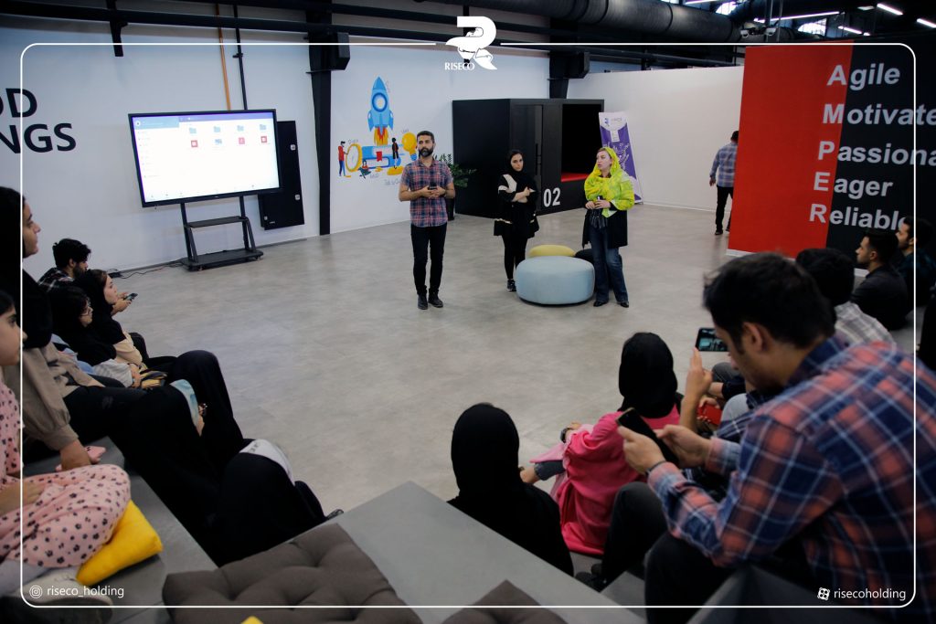برگزاری تور فناورانه برای دانشجویان دانشگاه تهران در کارخانه نوآوری و صنایع خلاق آمپر
